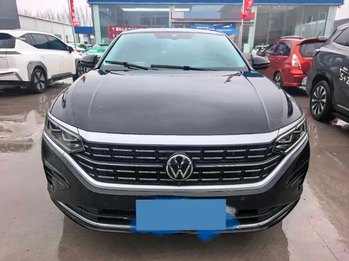 2024 Volkswagen Passat 2.0T 220HP L4 7DCT,autocango,china used car exporter,china ev exporter,chinese used car exporter,chinese used ev exporter