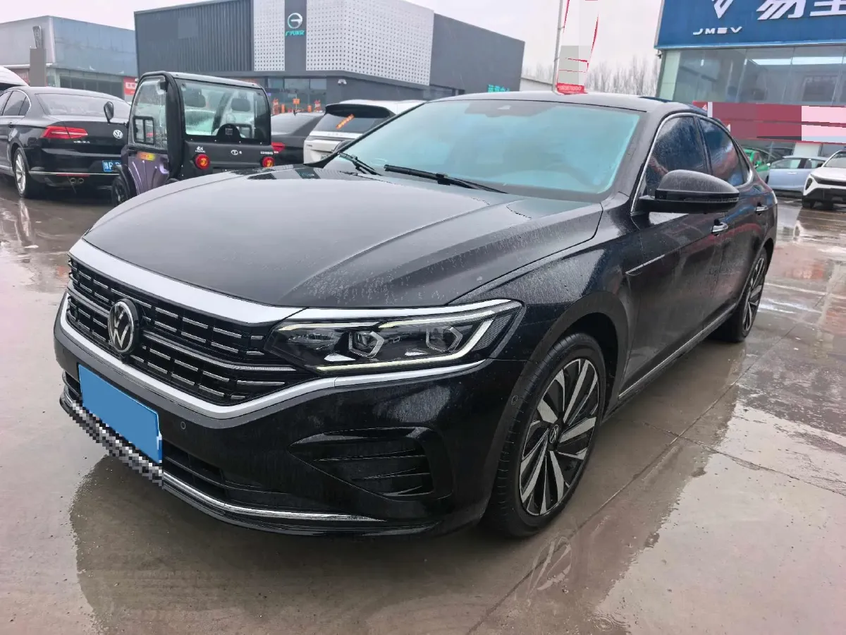 2024 Volkswagen Passat 2.0T 220HP L4 7DCT,autocango,china used car exporter,china ev exporter,chinese used car exporter,chinese used ev exporter