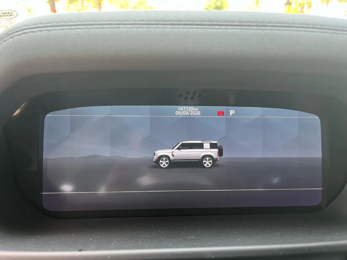 2020 Land Rover Defender 3.0T 400HP L6 8AT,autocango,china used car exporter,china ev exporter,chinese used car exporter,chinese used ev exporter