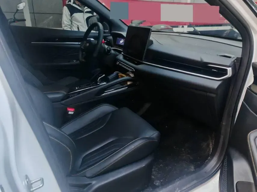 2025 Geely Coolray 1.5T 181HP L4 7DCT,autocango,china used car exporter,china ev exporter,chinese used car exporter,chinese used ev exporter