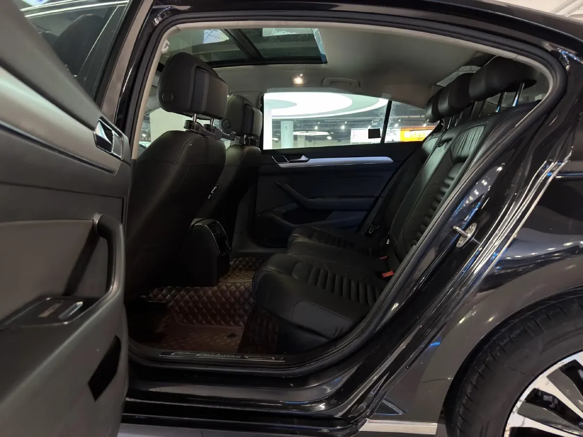 2018 Volkswagen Magotan 1.4T 150HP L4 7DCT,autocango,china used car exporter,china ev exporter,chinese used car exporter,chinese used ev exporter