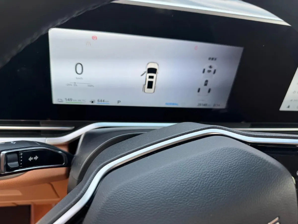 2024 MAXUS DaJia 9 1.5T 150HP L4 1DHT PHEV 39.7KWH,autocango,china used car exporter,china ev exporter,chinese used car exporter,chinese used ev exporter