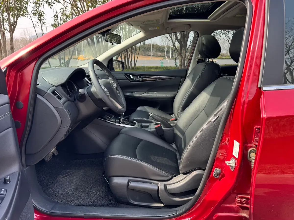 2021 Nissan Tiida 1.6L 122HP L4 CVT,autocango,china used car exporter,china ev exporter,chinese used car exporter,chinese used ev exporter