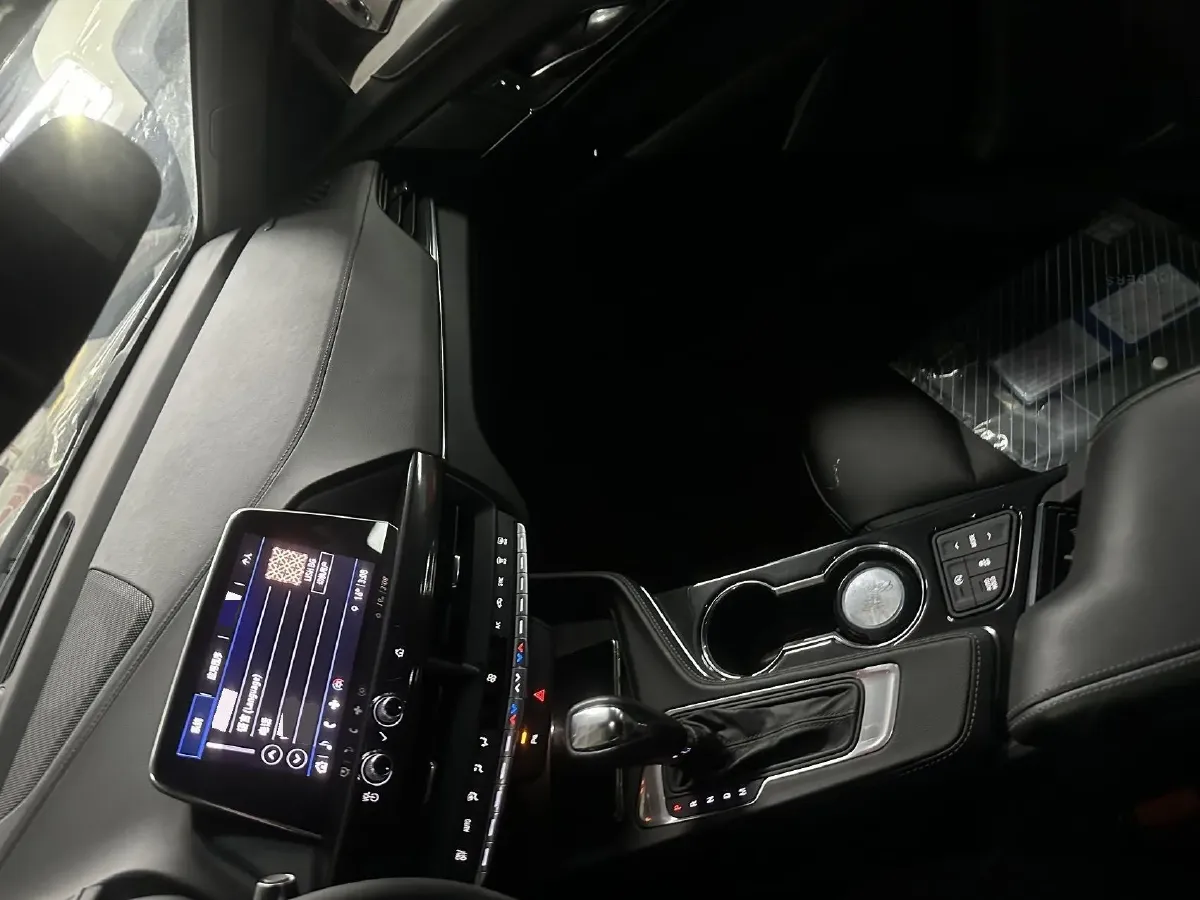 2022 Cadillac CT4 2.0T 237HP L4 8AT,autocango,china used car exporter,china ev exporter,chinese used car exporter,chinese used ev exporter