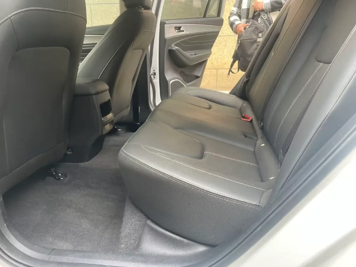 2021 Chery Arrizo 5 1.5L 116HP L4 CVT,autocango,china used car exporter,china ev exporter,chinese used car exporter,chinese used ev exporter