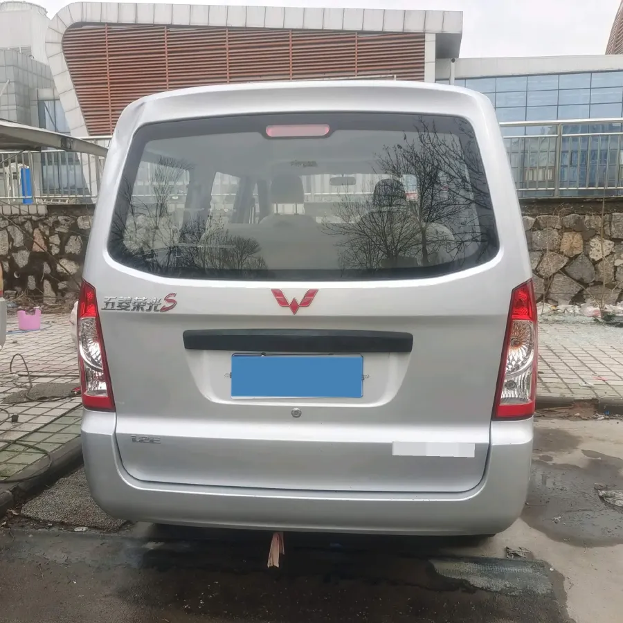 2023 WuLing RongGuang S 1.5L 102HP L4 5MT,autocango,china used car exporter,china ev exporter,chinese used car exporter,chinese used ev exporter