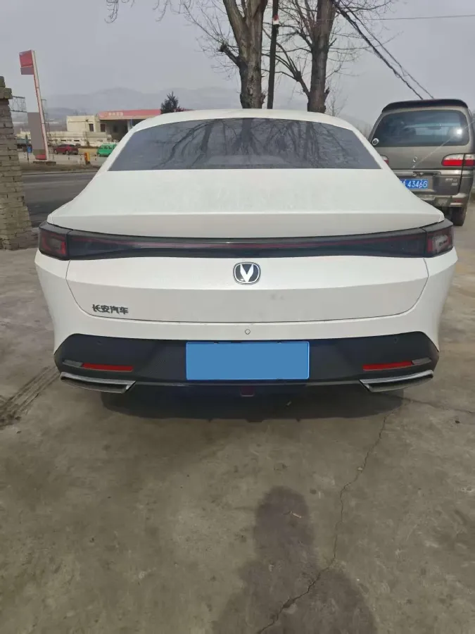 2024 ChangAn Eado 1.5T 170HP L4 7DCT,autocango,china used car exporter,china ev exporter,chinese used car exporter,chinese used ev exporter