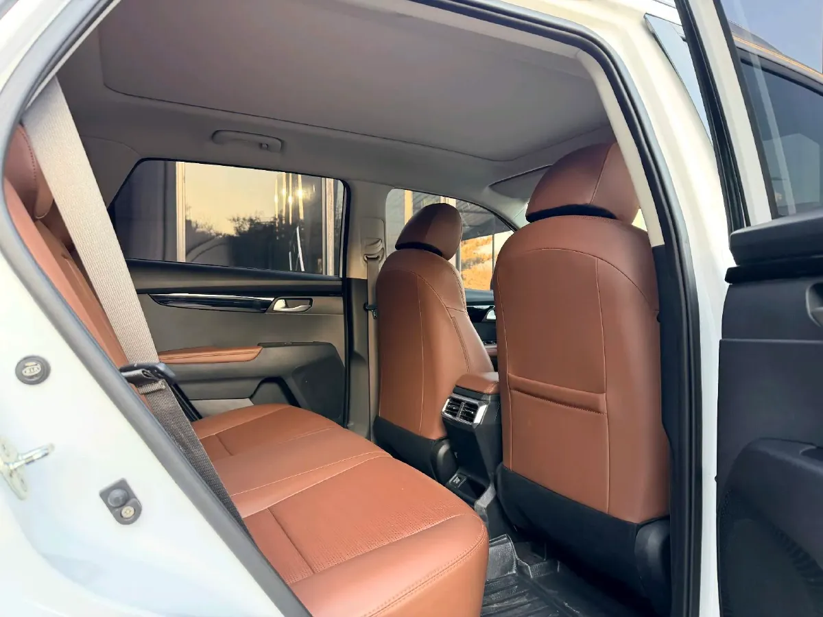 2021 Kia Sportage R 2.0L 161HP L4 6AT,autocango,china used car exporter,china ev exporter,chinese used car exporter,chinese used ev exporter