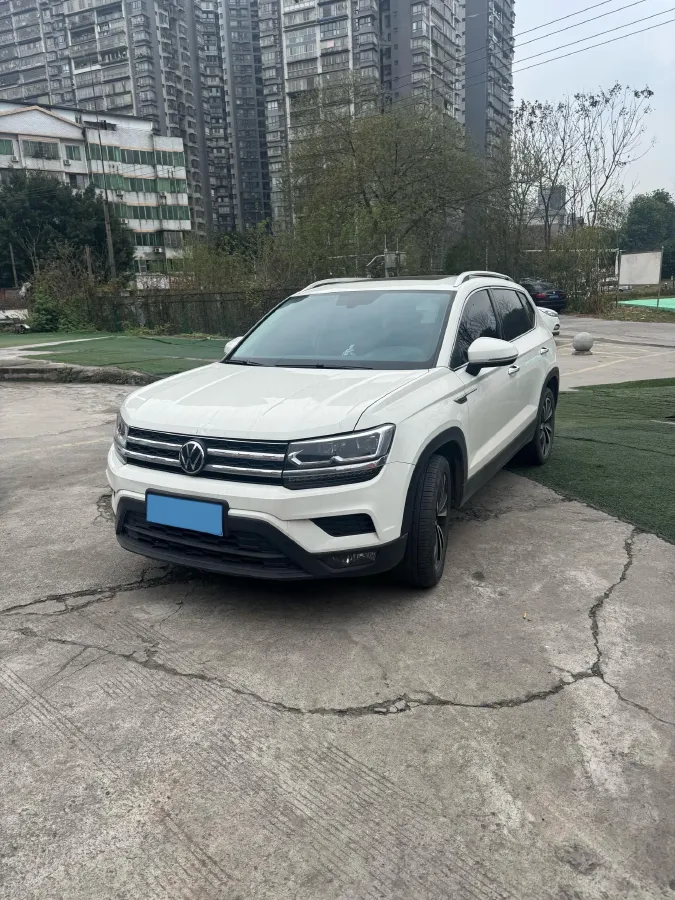 2022 Volkswagen Tharu 1.4T 150HP L4 7DCT,autocango,china used car exporter,china ev exporter,chinese used car exporter,chinese used ev exporter