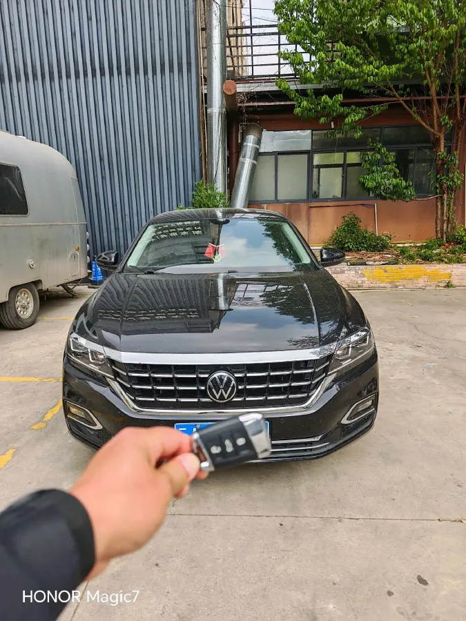 2021 Volkswagen Passat 2.0T 186HP L4 7DCT,autocango,china used car exporter,china ev exporter,chinese used car exporter,chinese used ev exporter