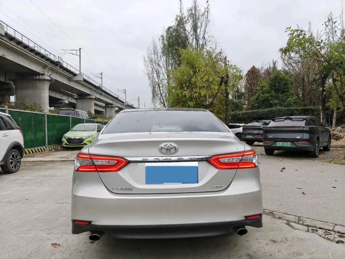 2019 Toyota Camry 2.5L 209HP L4 8AT,autocango,china used car exporter,china ev exporter,chinese used car exporter,chinese used ev exporter
