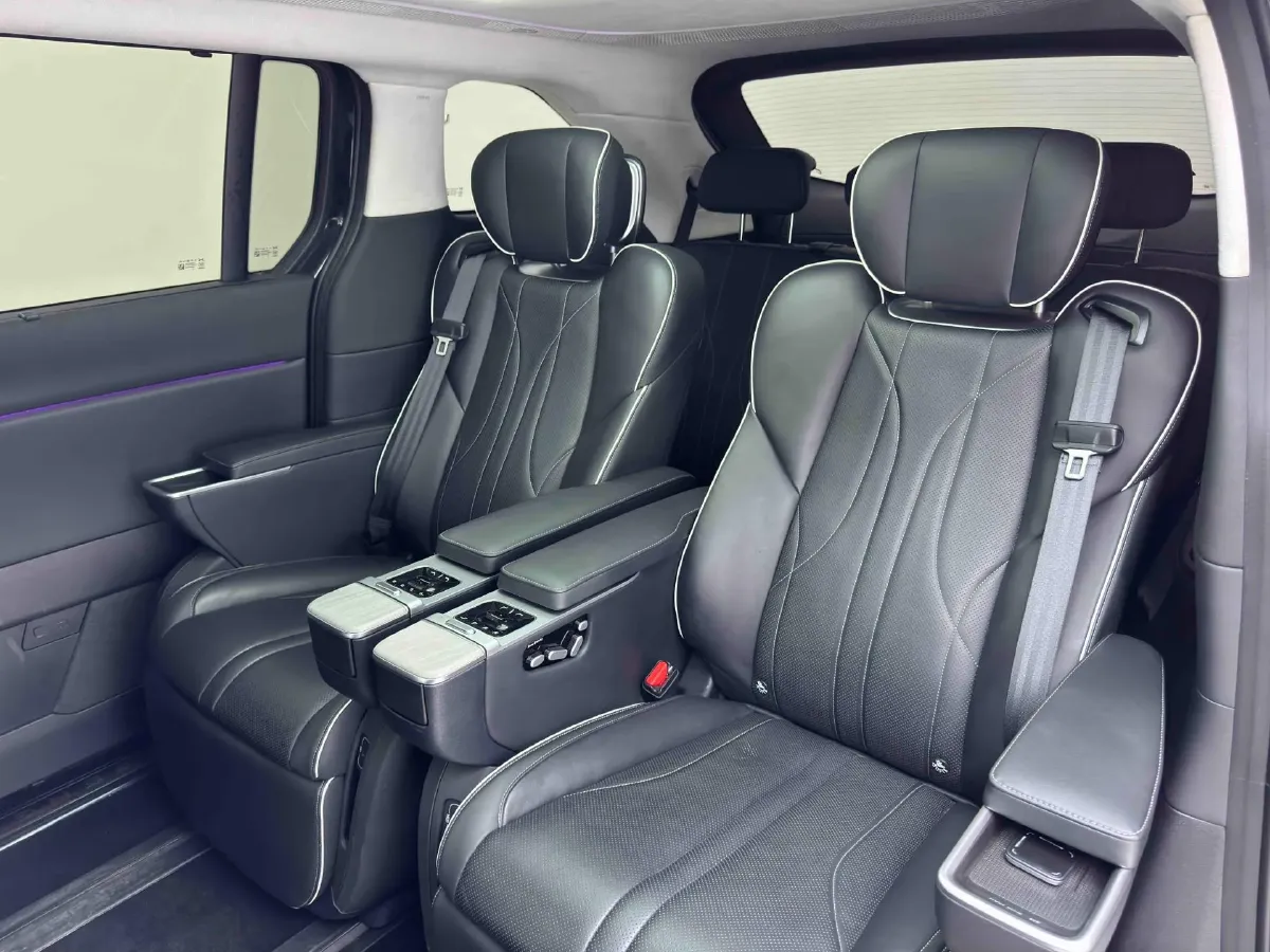 2024 Xpeng X9 BEV 101.5KWH,autocango,china used car exporter,china ev exporter,chinese used car exporter,chinese used ev exporter