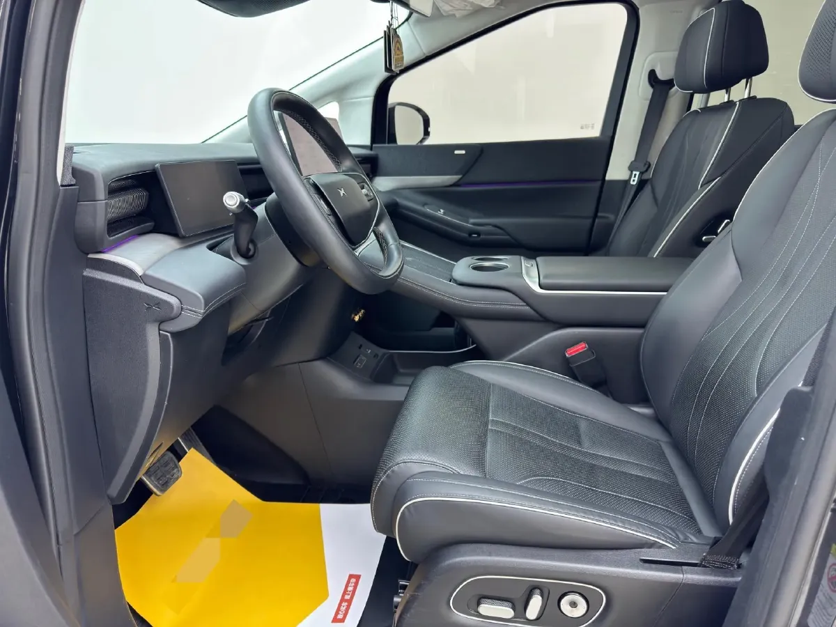 2024 Xpeng X9 BEV 101.5KWH,autocango,china used car exporter,china ev exporter,chinese used car exporter,chinese used ev exporter