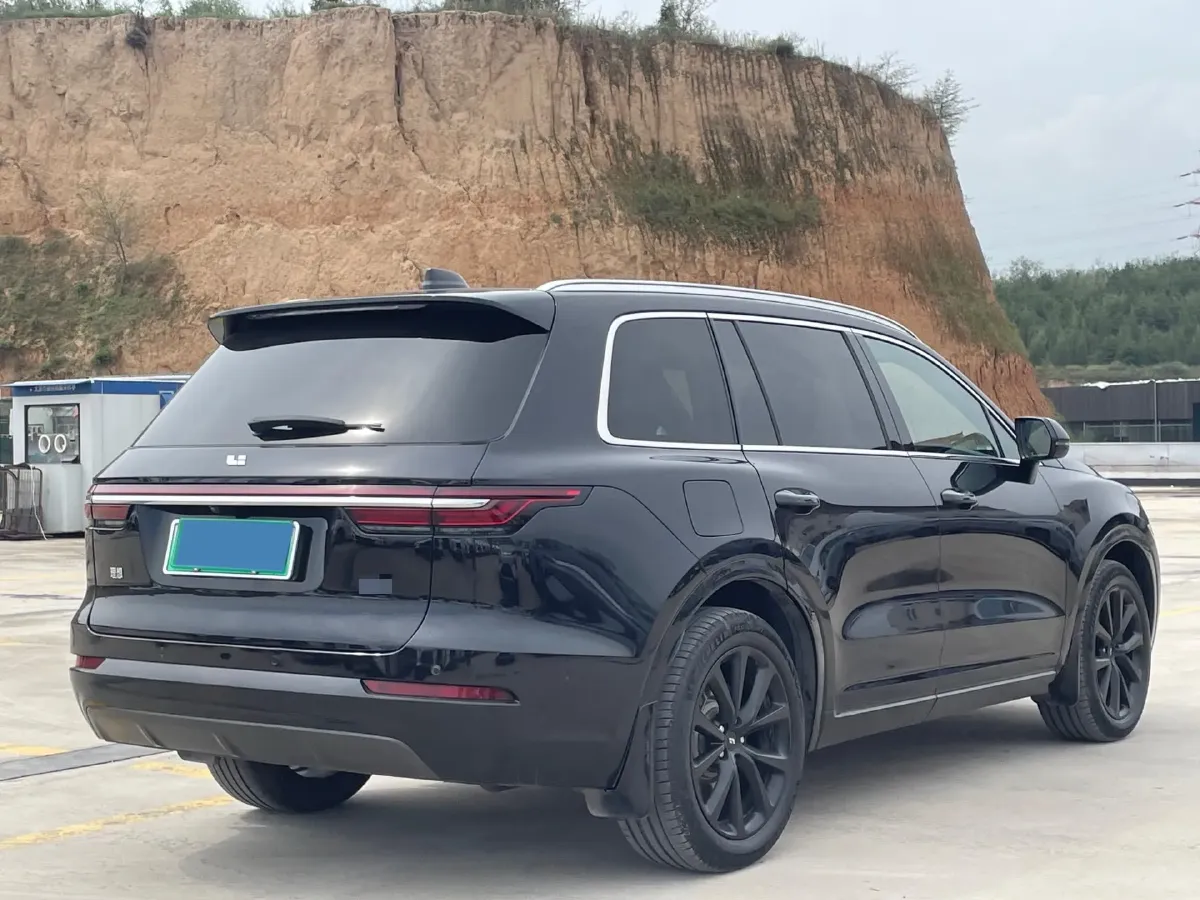2021 Li ONE Range Extended 131HP REEV 40.5KWH,autocango,china used car exporter,china ev exporter,chinese used car exporter,chinese used ev exporter