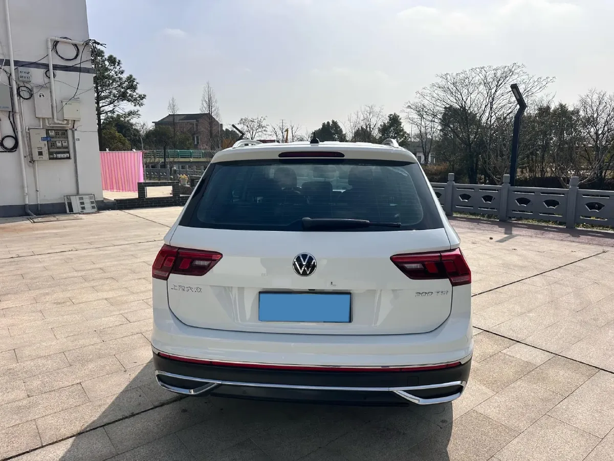 2023 Volkswagen Tiguan L 1.5T 160HP L4 7DCT,autocango,china used car exporter,china ev exporter,chinese used car exporter,chinese used ev exporter