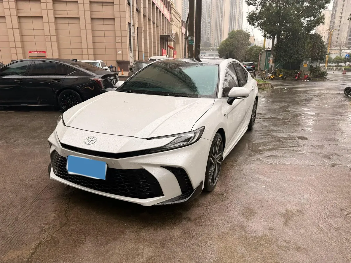 2024 Toyota Camry 2.0L 152HP L4 E-CVT Hybrid,autocango,china used car exporter,china ev exporter,chinese used car exporter,chinese used ev exporter