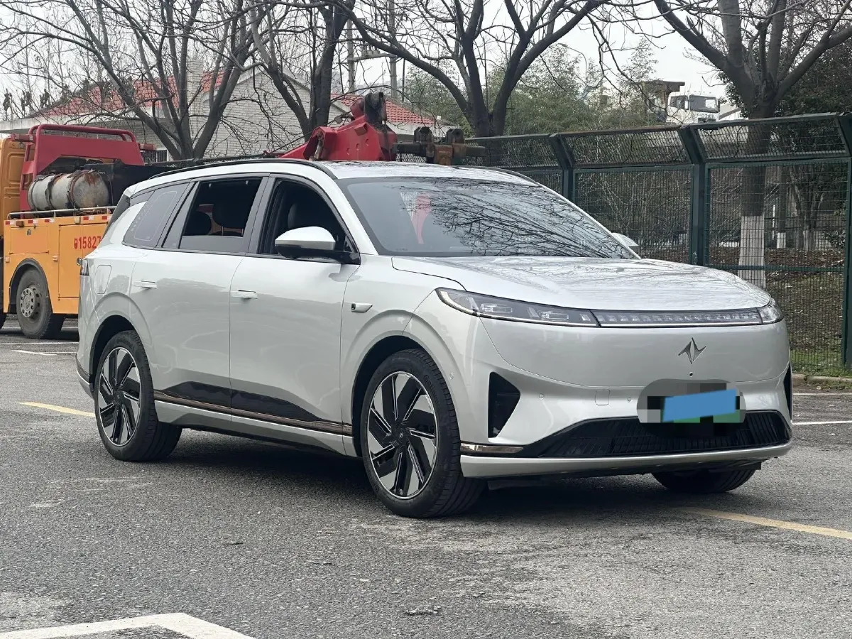 2024 DongFeng eπ eπ008 1.5T 147HP L4 REEV 34.32KWH,autocango,china used car exporter,china ev exporter,chinese used car exporter,chinese used ev exporter