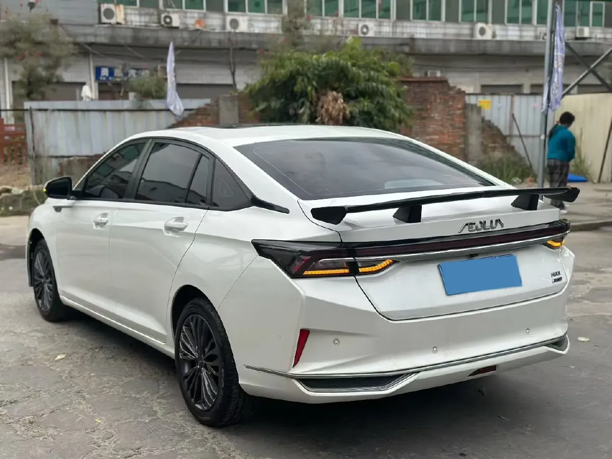 2021 DongFeng Aeolus YiXuan MAX 1.5T 190HP L4 7DCT,autocango,china used car exporter,china ev exporter,chinese used car exporter,chinese used ev exporter