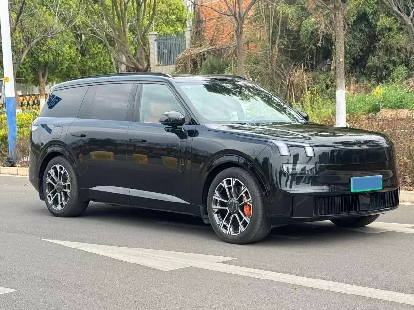 2025 LYNK&CO 900 1.5T 190HP L4 3DHT PHEV 43.3KWH,autocango,china used car exporter,china ev exporter,chinese used car exporter,chinese used ev exporter