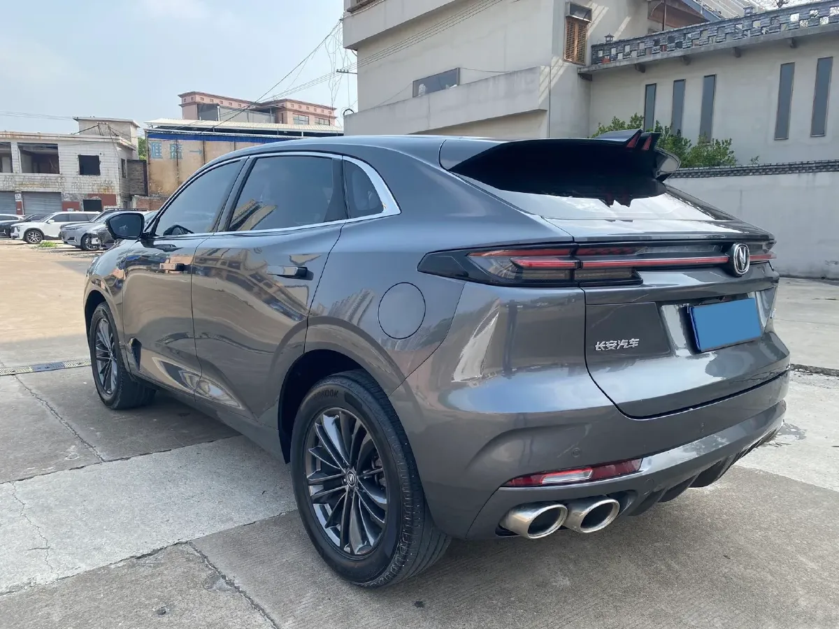 2021 ChangAn UNI-K 2.0T 233HP L4 8AT,autocango,china used car exporter,china ev exporter,chinese used car exporter,chinese used ev exporter