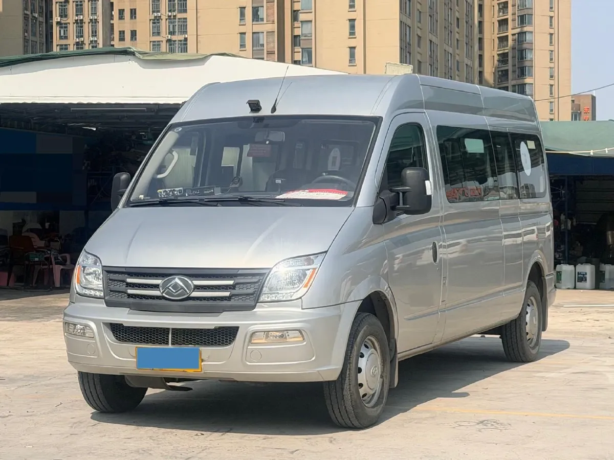 2021 MAXUS XinTu V80 2.0T 139HP L4 6MT,autocango,china used car exporter,china ev exporter,chinese used car exporter,chinese used ev exporter