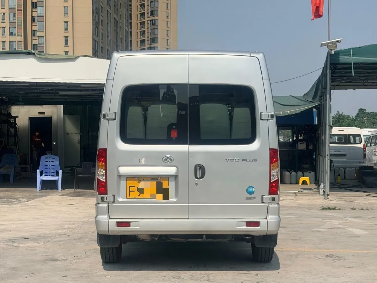 2021 MAXUS XinTu V80 2.0T 139HP L4 6MT,autocango,china used car exporter,china ev exporter,chinese used car exporter,chinese used ev exporter