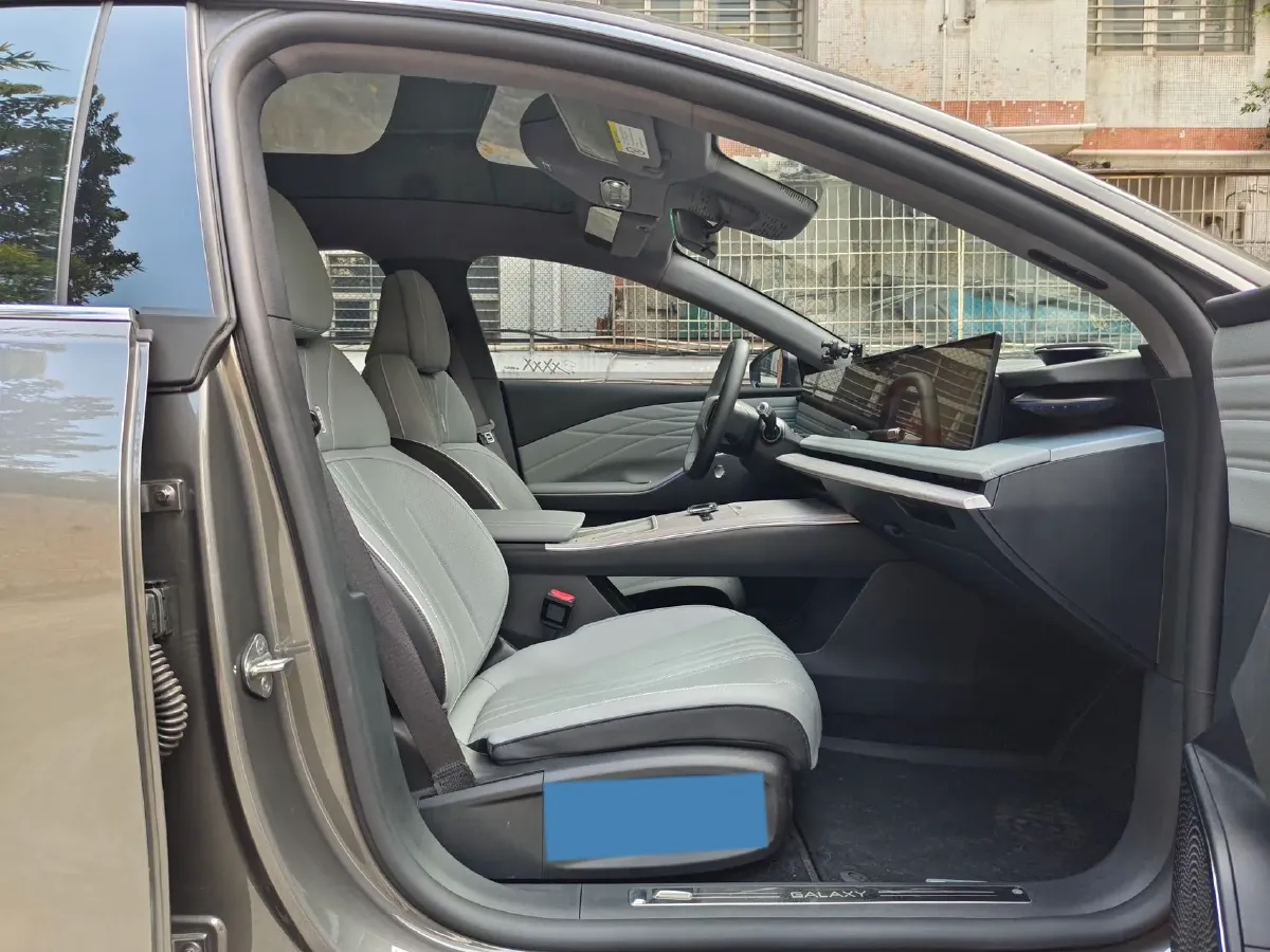 2024 Geely Galaxy E8 BEV 62KWH,autocango,china used car exporter,china ev exporter,chinese used car exporter,chinese used ev exporter