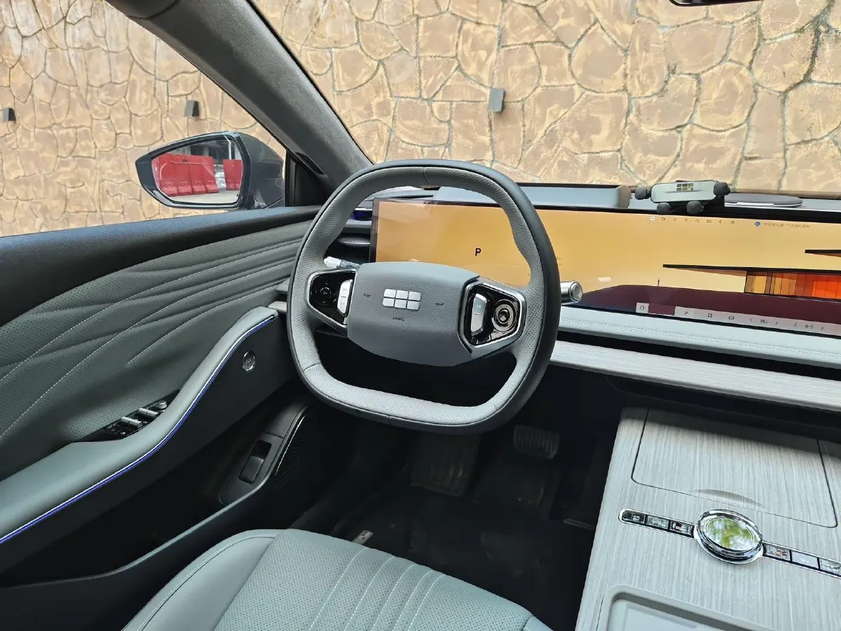 2024 Geely Galaxy E8 BEV 62KWH,autocango,china used car exporter,china ev exporter,chinese used car exporter,chinese used ev exporter