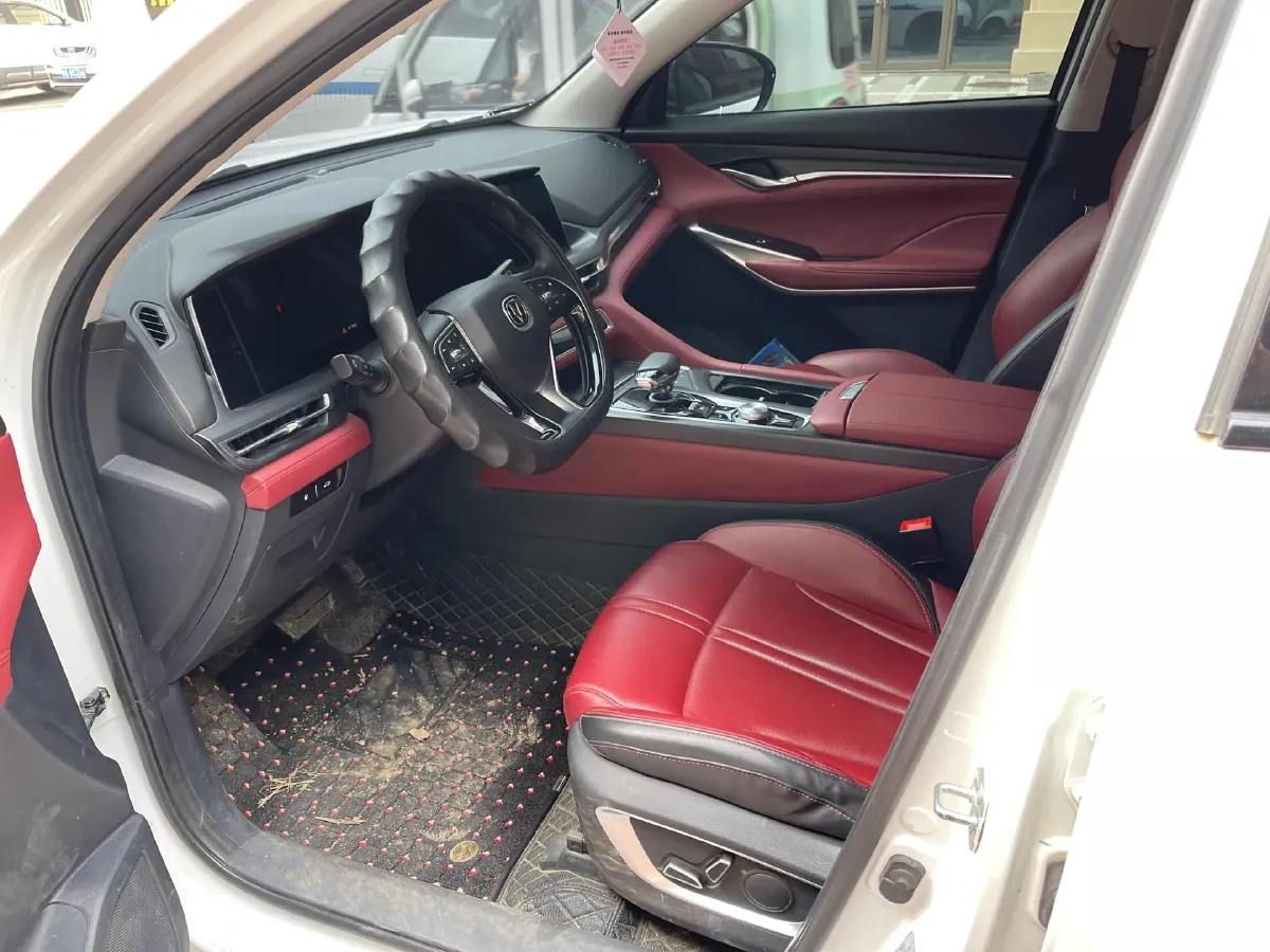 2020 ChangAn CS75 Plus 2.0T 233HP L4 8AT,autocango,china used car exporter,china ev exporter,chinese used car exporter,chinese used ev exporter