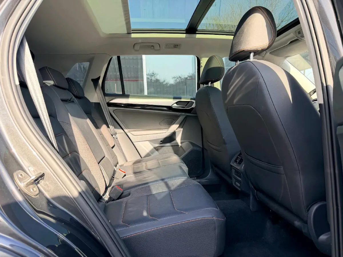 2021 Volkswagen Tayron 2.0T 186HP L4 7DCT,autocango,china used car exporter,china ev exporter,chinese used car exporter,chinese used ev exporter