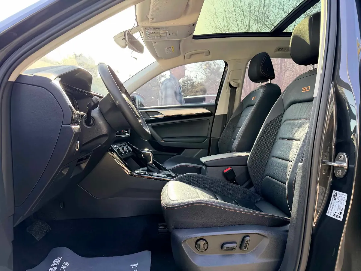 2021 Volkswagen Tayron 2.0T 186HP L4 7DCT,autocango,china used car exporter,china ev exporter,chinese used car exporter,chinese used ev exporter