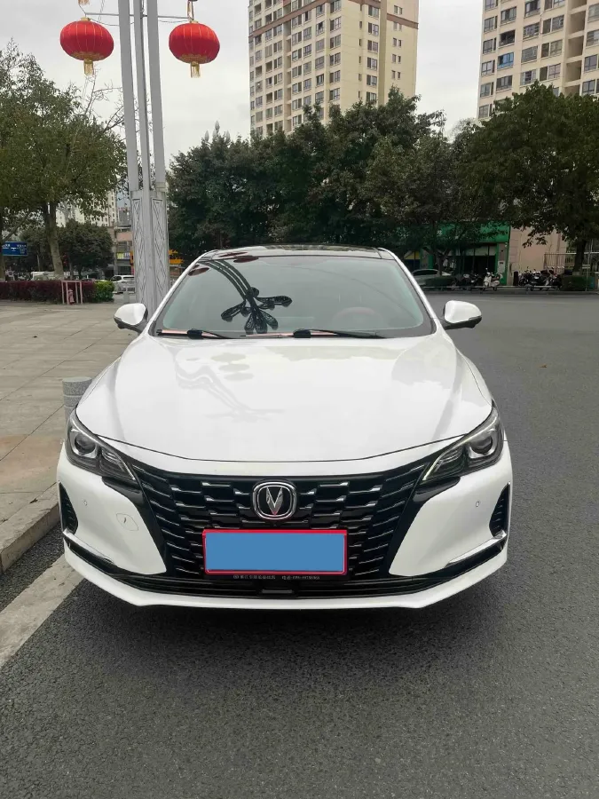 2022 ChangAn Raeton CC 1.5T 188HP L4 7DCT,autocango,china used car exporter,china ev exporter,chinese used car exporter,chinese used ev exporter