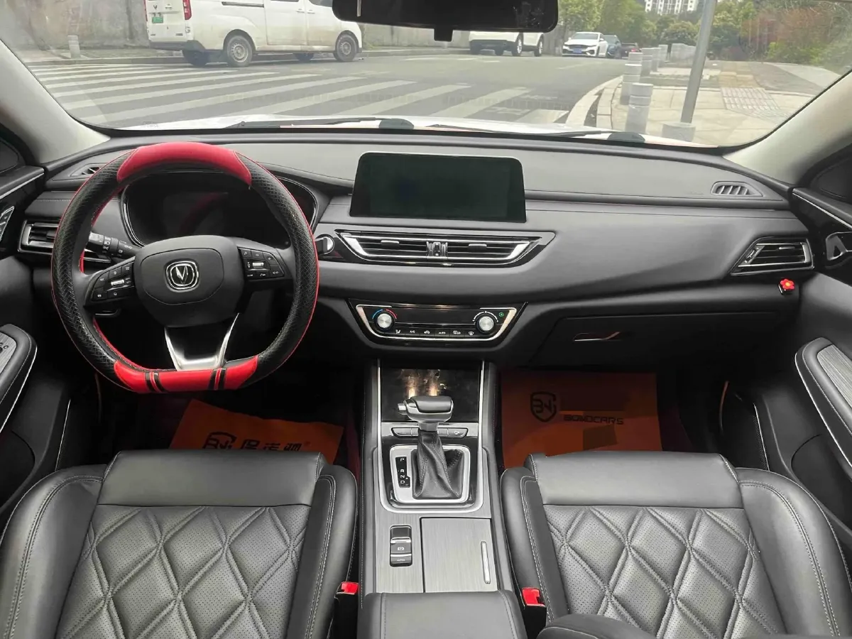 2022 ChangAn Raeton CC 1.5T 188HP L4 7DCT,autocango,china used car exporter,china ev exporter,chinese used car exporter,chinese used ev exporter