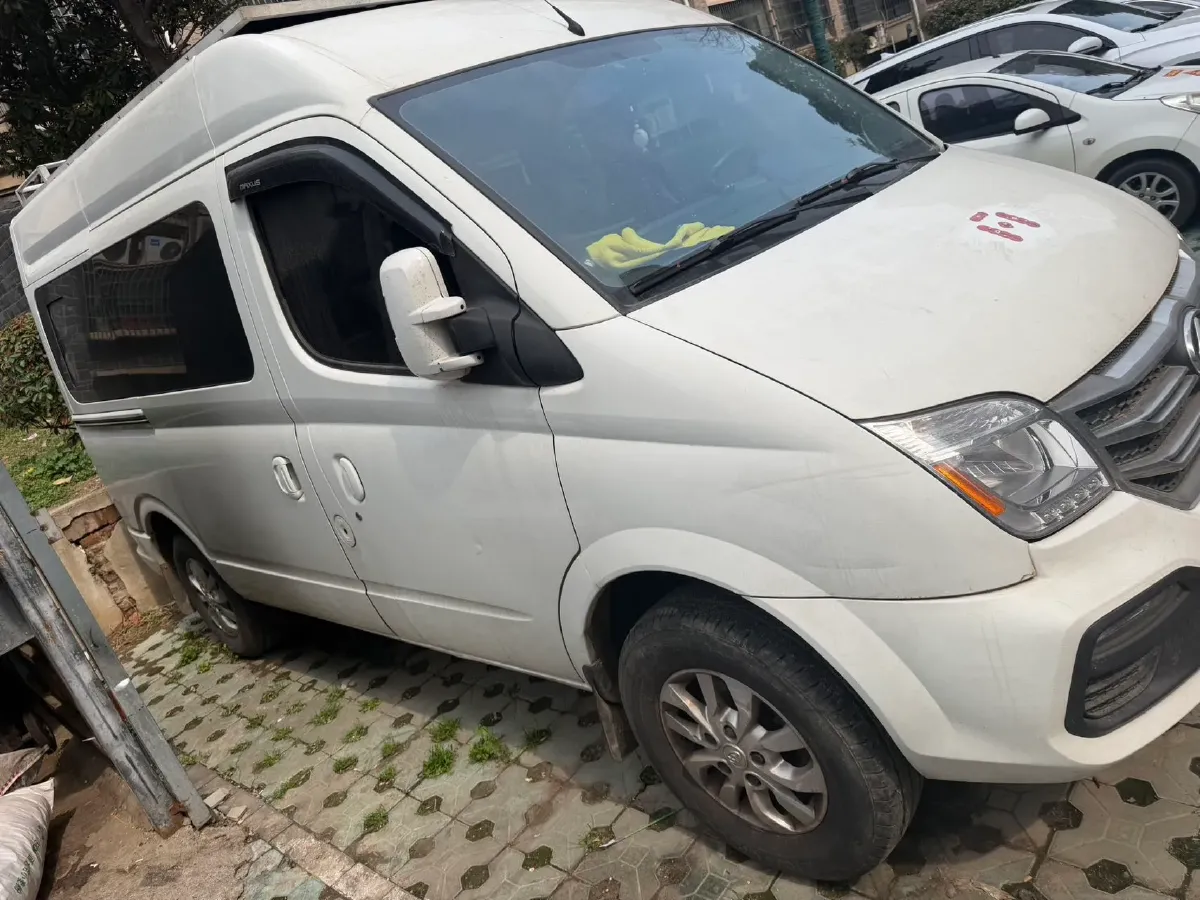2021 MAXUS XinTu V80 2.0T 139HP L4 6MT,autocango,china used car exporter,china ev exporter,chinese used car exporter,chinese used ev exporter