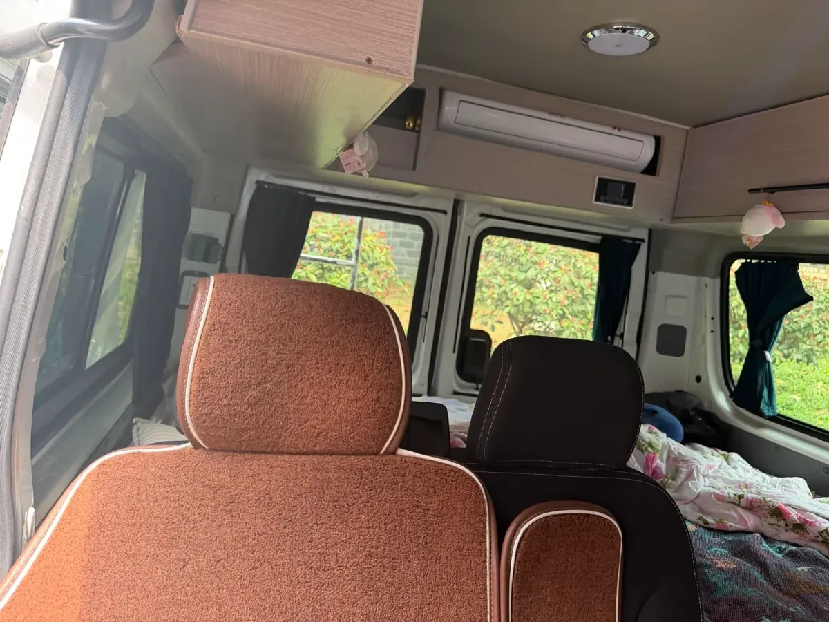 2021 MAXUS XinTu V80 2.0T 139HP L4 6MT,autocango,china used car exporter,china ev exporter,chinese used car exporter,chinese used ev exporter