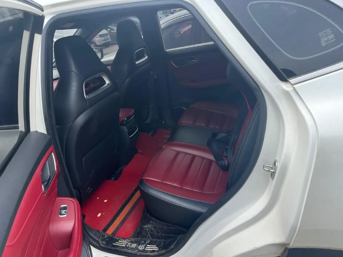 2018 MG HS 2.0T 231HP L4 6DCT,autocango,china used car exporter,china ev exporter,chinese used car exporter,chinese used ev exporter