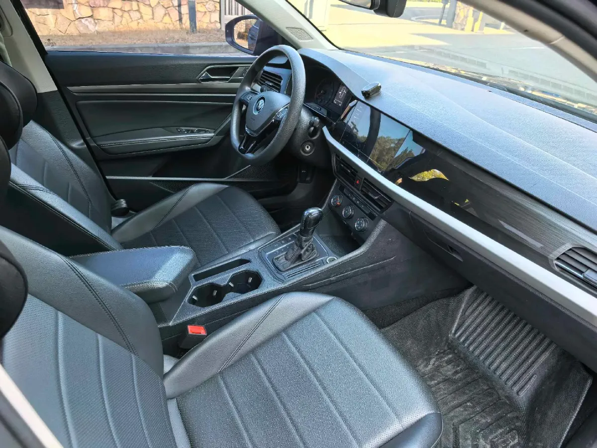 2021 Volkswagen Lavida 1.5L 113HP L4 6AT,autocango,china used car exporter,china ev exporter,chinese used car exporter,chinese used ev exporter