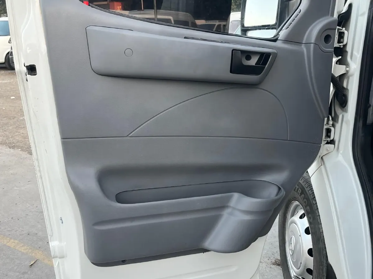 2020 ChangAn Kaicene KaiCheng F70 2.5T 150HP L4 6MT,autocango,china used car exporter,china ev exporter,chinese used car exporter,chinese used ev exporter