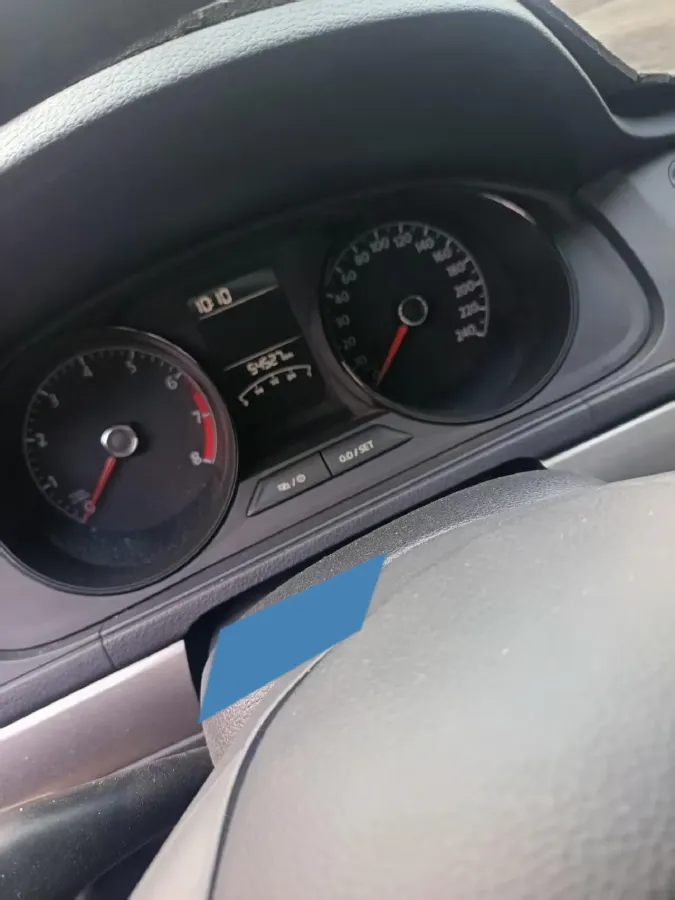 2019 Volkswagen Polo 1.5L 113HP L4 5MT,autocango,china used car exporter,china ev exporter,chinese used car exporter,chinese used ev exporter