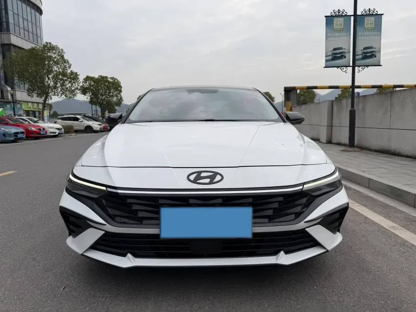 2023 Hyundai Elantra 1.5L 115HP L4 CVT,autocango,china used car exporter,china ev exporter,chinese used car exporter,chinese used ev exporter
