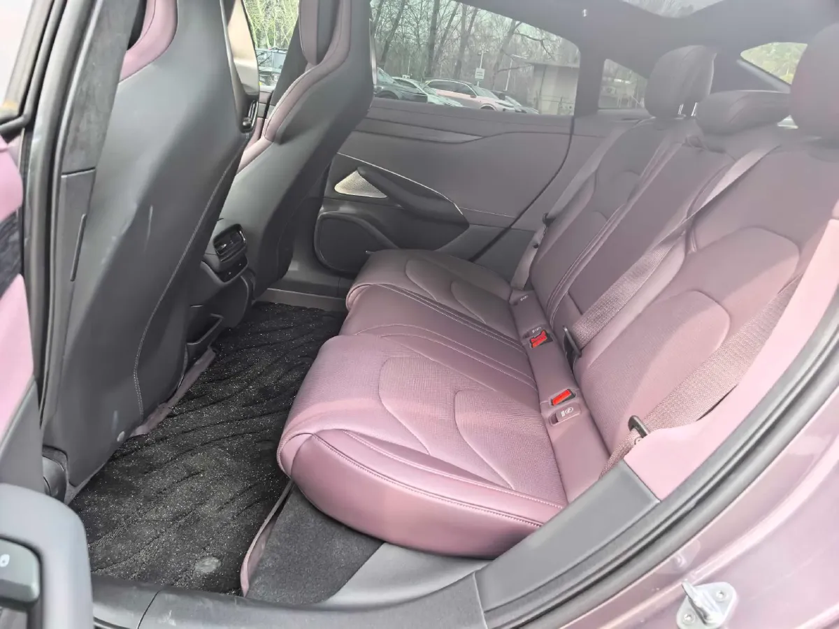 2024 MI SU7 BEV 101KWH,autocango,china used car exporter,china ev exporter,chinese used car exporter,chinese used ev exporter