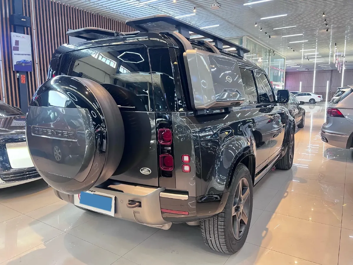 2023 Land Rover Defender 3.0T 400HP L6 8AT,autocango,china used car exporter,china ev exporter,chinese used car exporter,chinese used ev exporter