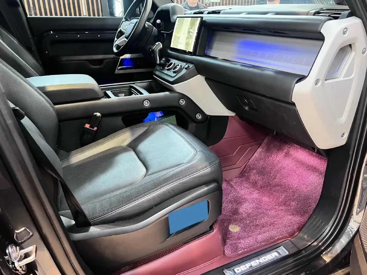 2023 Land Rover Defender 3.0T 400HP L6 8AT,autocango,china used car exporter,china ev exporter,chinese used car exporter,chinese used ev exporter