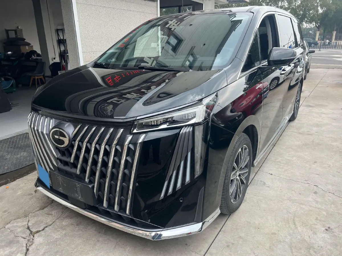 2023 GAC Trumpchi M8 2.0T 252HP L4 8AT,autocango,china used car exporter,china ev exporter,chinese used car exporter,chinese used ev exporter