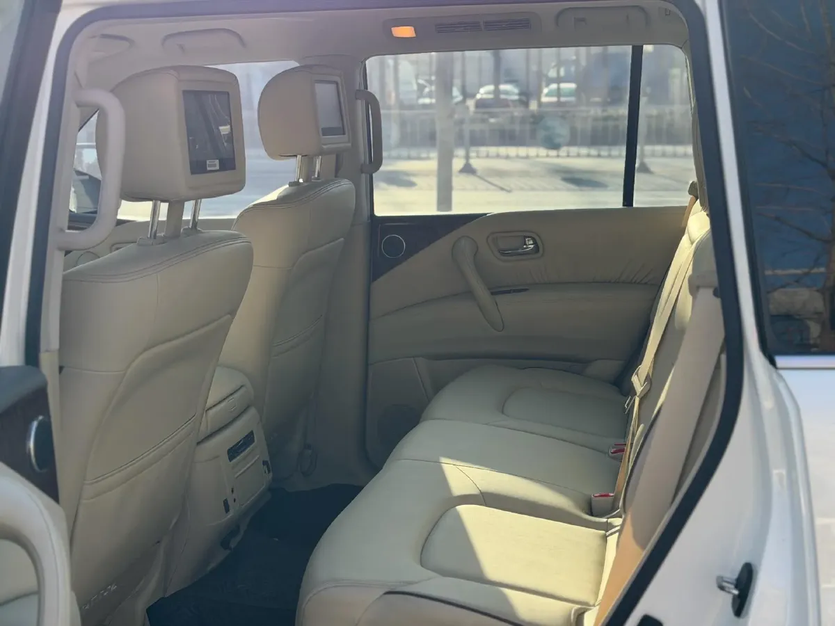 2018 Nissan Patrol 4.0L 279HP V6 7AT,autocango,china used car exporter,china ev exporter,chinese used car exporter,chinese used ev exporter