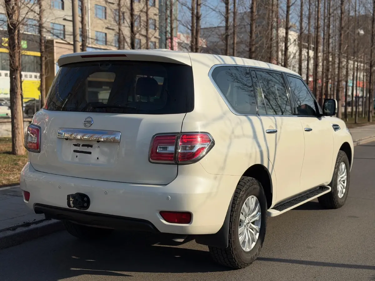 2018 Nissan Patrol 4.0L 279HP V6 7AT,autocango,china used car exporter,china ev exporter,chinese used car exporter,chinese used ev exporter