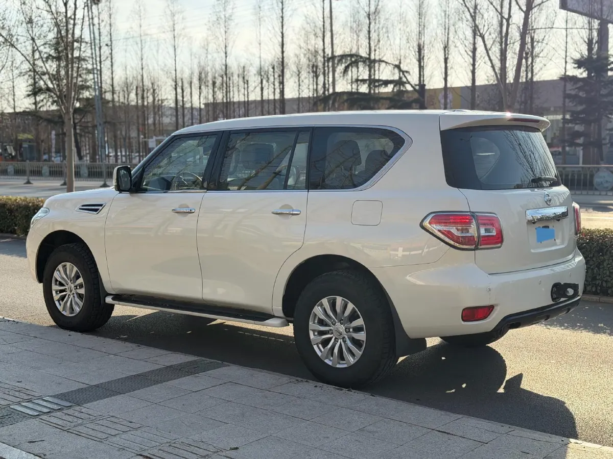 2018 Nissan Patrol 4.0L 279HP V6 7AT,autocango,china used car exporter,china ev exporter,chinese used car exporter,chinese used ev exporter