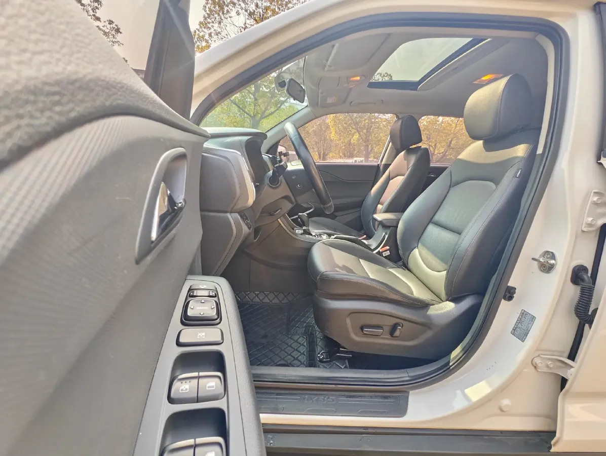 2018 Hyundai ix35 2.0L 160HP L4 6AT,autocango,china used car exporter,china ev exporter,chinese used car exporter,chinese used ev exporter