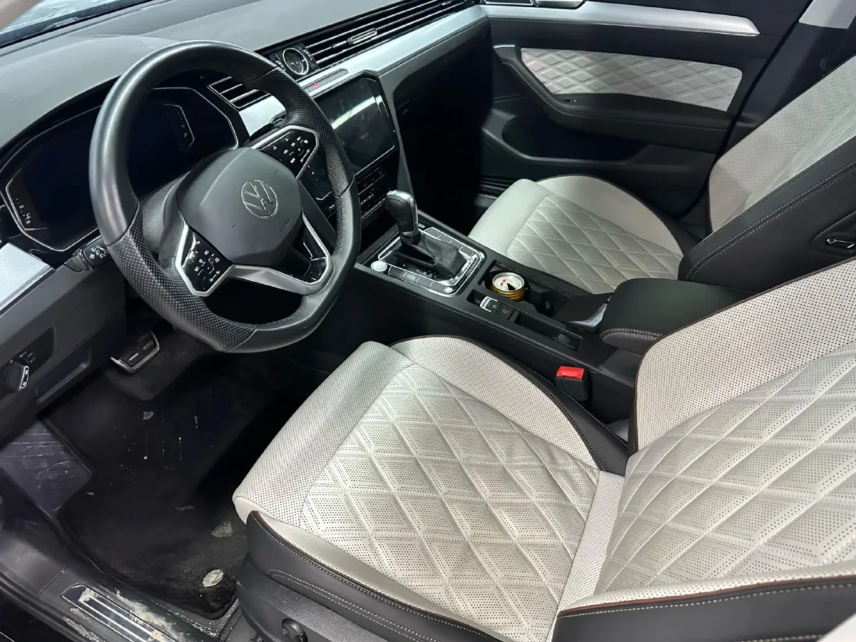 2024 Volkswagen Magotan 2.0T 186HP L4 7DCT,autocango,china used car exporter,china ev exporter,chinese used car exporter,chinese used ev exporter