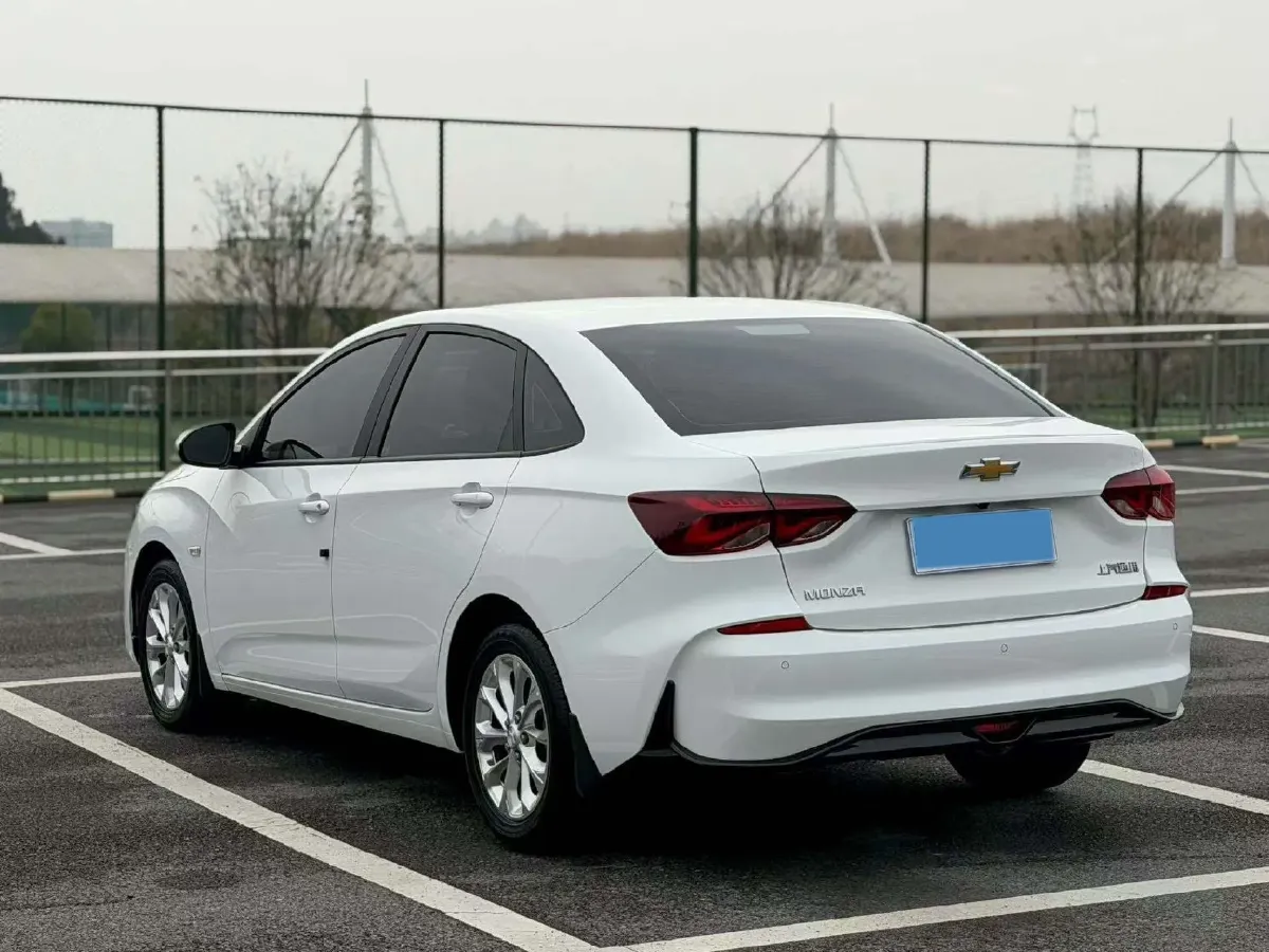 2023 Chevrolet Monza 1.5L 113HP L4 6DCT,autocango,china used car exporter,china ev exporter,chinese used car exporter,chinese used ev exporter